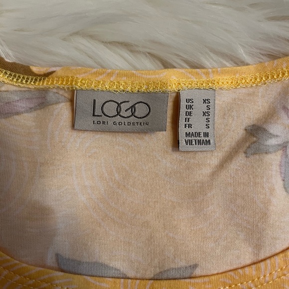 Logo by Lori Goldstein floral, sleeveless, peplum top, size XS - Picture 4 of 4